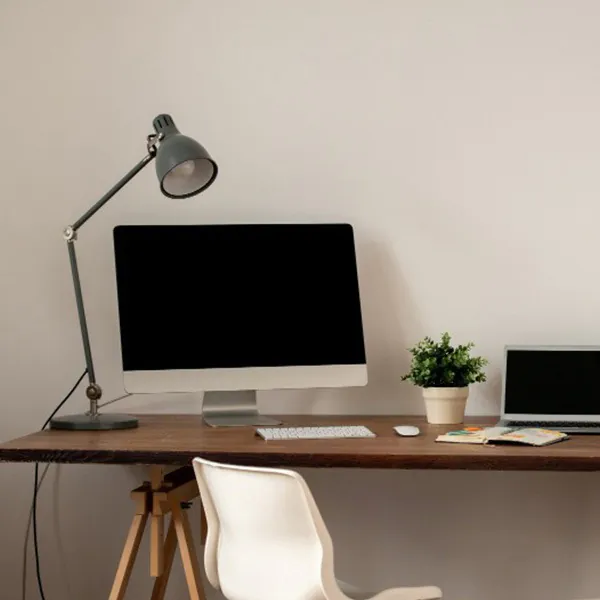 Illuminazione dell'ufficio domestico